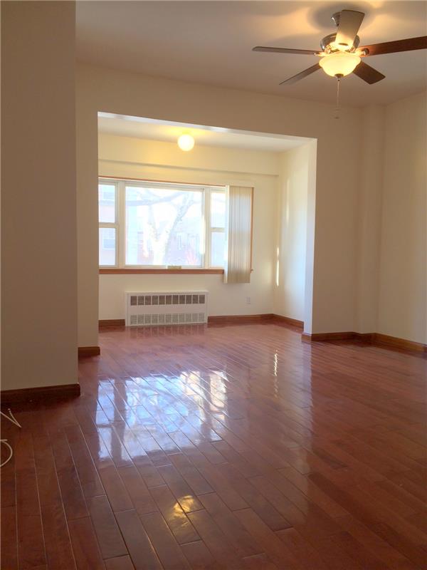 Foto del edificio - 155 Bay 13Th St