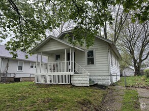 Building Photo - 2221 N Ellis St