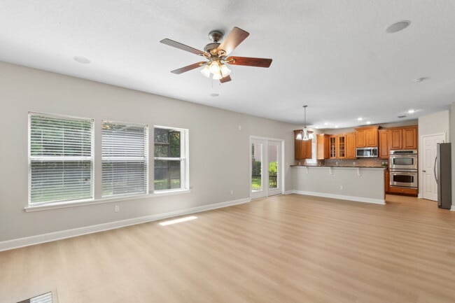 Building Photo - 85208 Sagaponack Dr