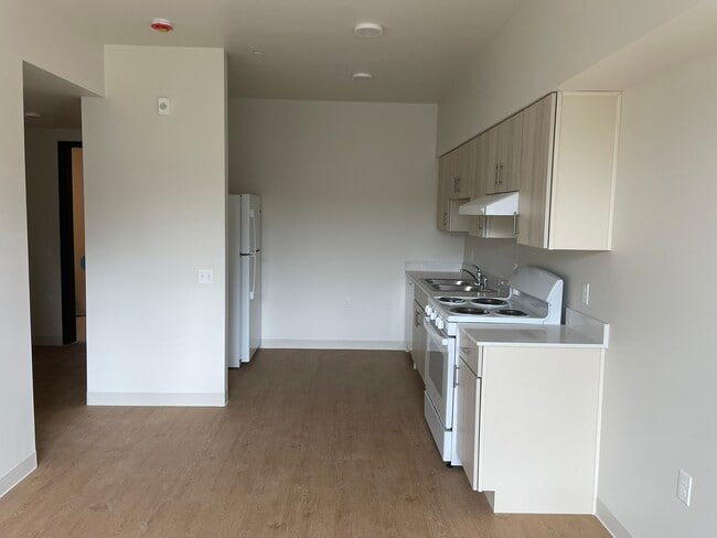 Living Area - Berry Ranch Apartments