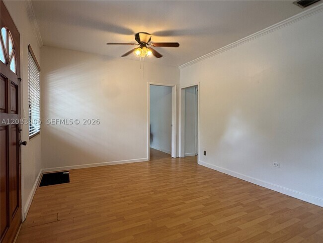 Foto del edificio - 700 SW 51st Ave
