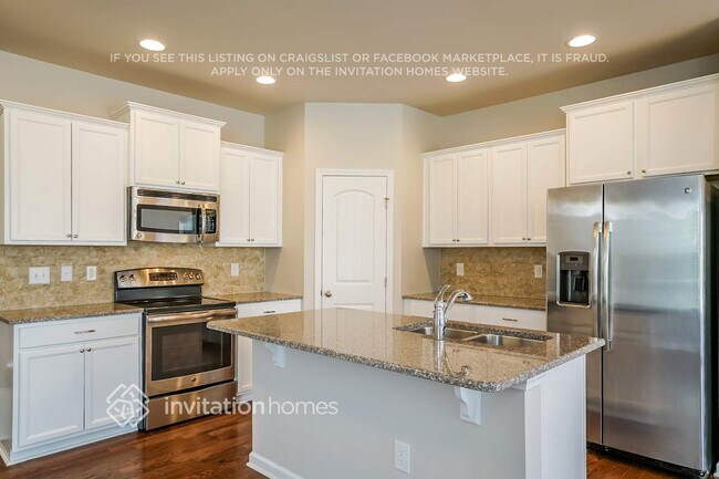 Foto del edificio - 7808 Weathered Oak Way