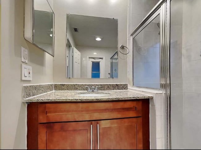 Foto del edificio - 6408 NW 33rd Terrace