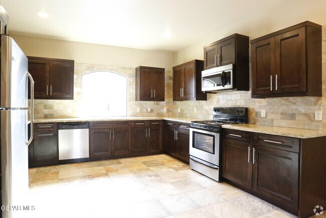 Foto del edificio - 5501 N Stanton St