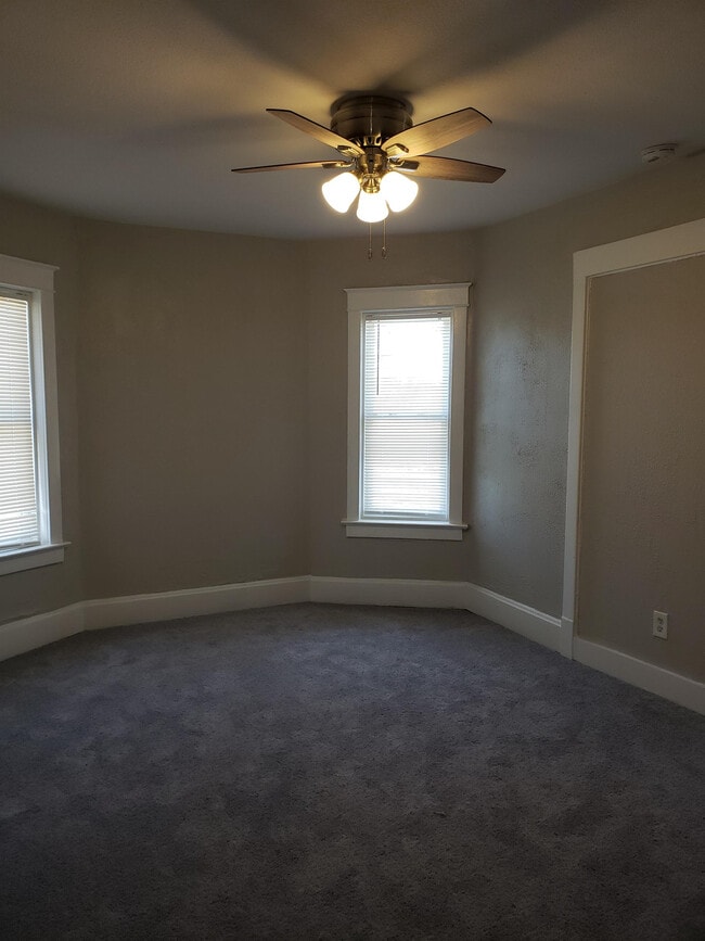 Building Photo - 2702 Peery Ave