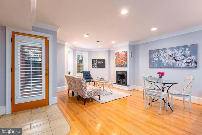 Primary Photo - 629 4th St NE