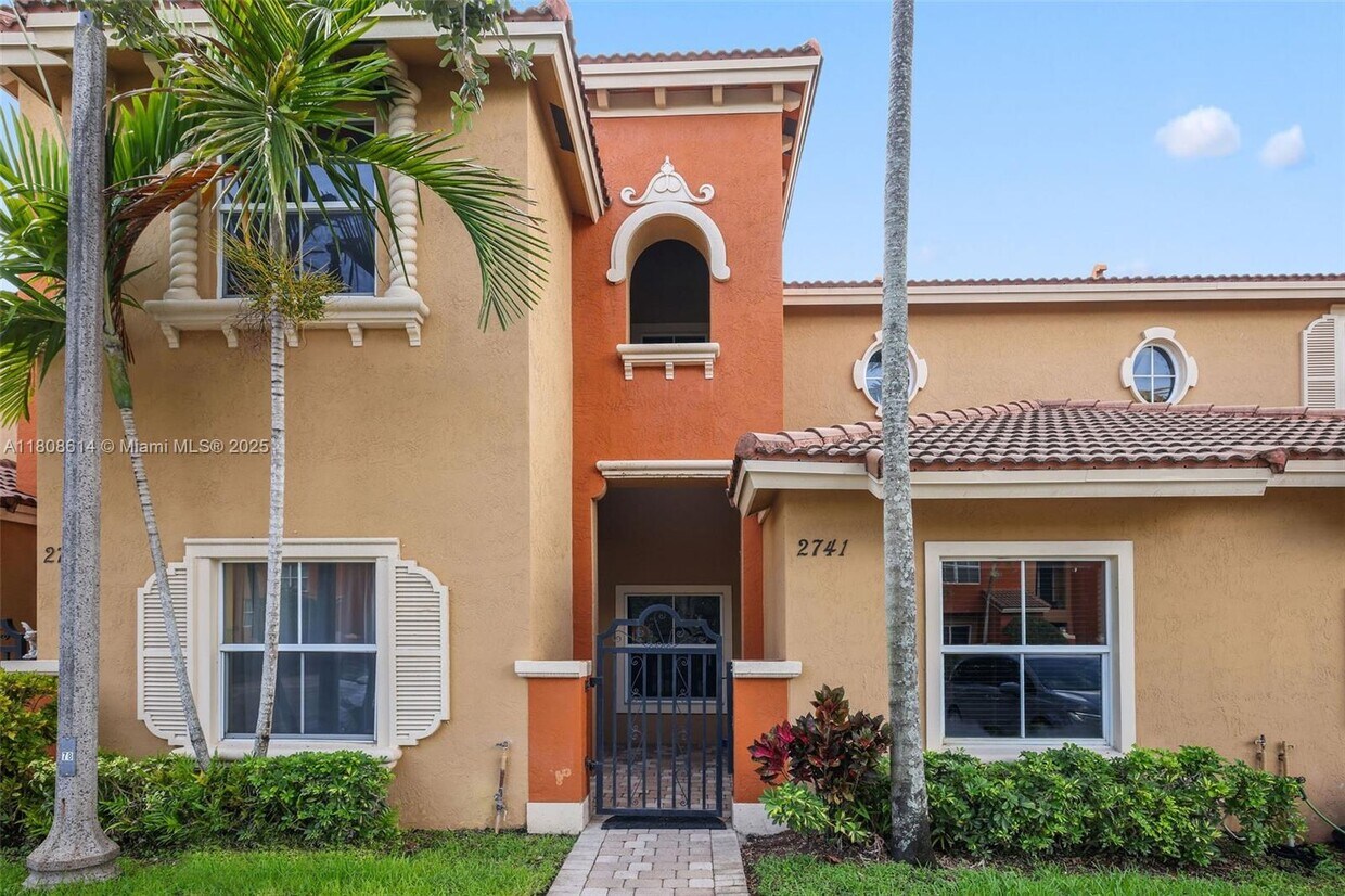 Primary Photo - 2741 SW 120th Terrace
