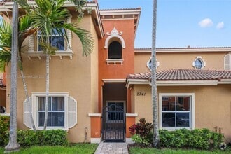 Building Photo - 2741 SW 120th Terrace