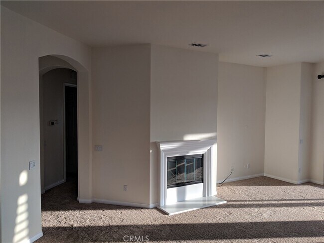 Foto del edificio - 10930 Rockaway Glen Rd