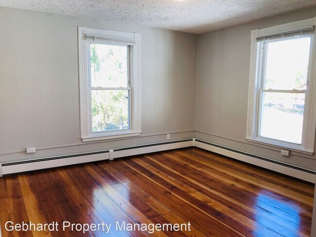 Building Photo - 2 br, 1 bath House - 20 New St Unit 2