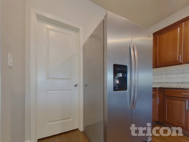 Building Photo - 116 Cypress Point