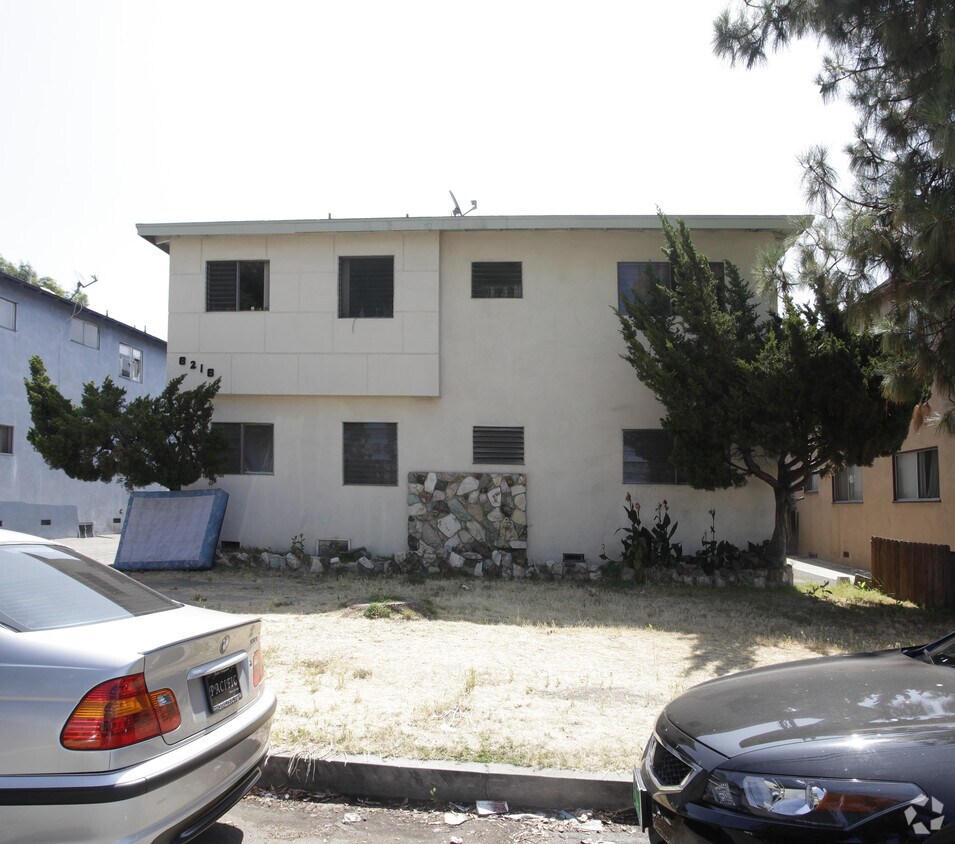 Building Photo - 6216 Beck Ave