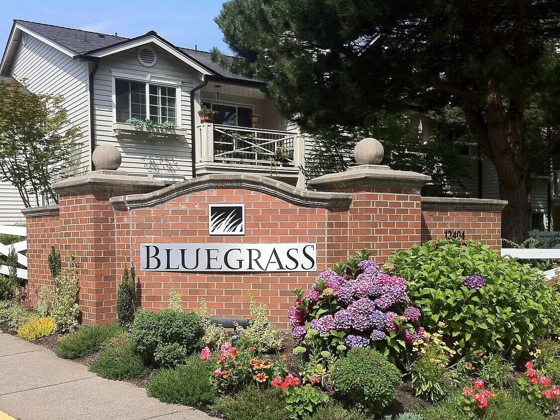 12404 E Gibson Rd Unit D103, Everett, WA 98204 Condo for Rent in