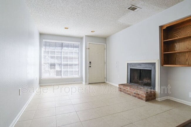 Building Photo - 10612 Stanley Aubin Ln