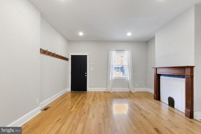 Foto del edificio - 5224 Catharine St