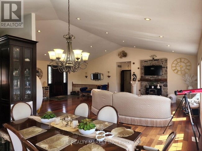 Photo du bâtiment - 383206-383220 20 Sideroad