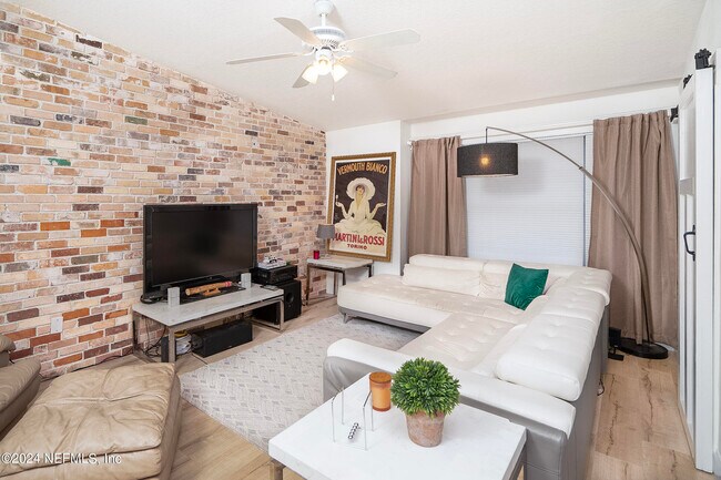 Foto del edificio - 37207 Harbour Vista Cir