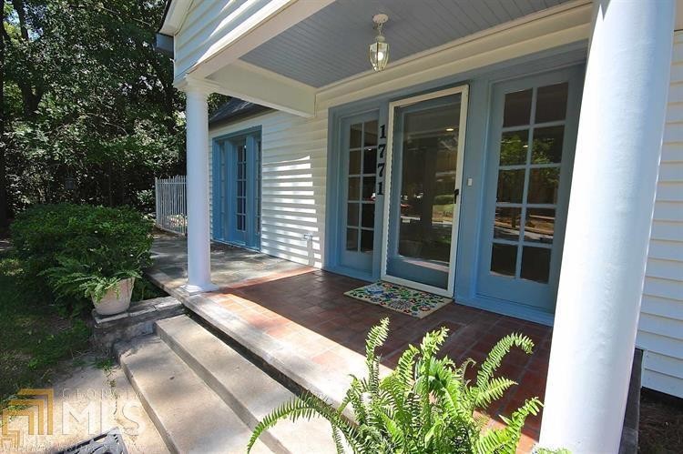 Foto principal - 1771 John Calvin Ave