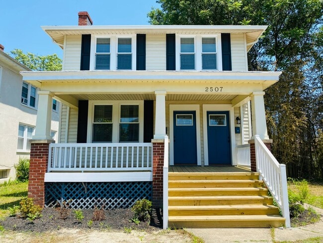 Photo - 2507 Seminary Ave Apartment