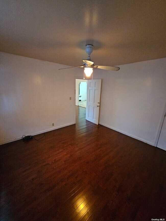 Building Photo - 129 44th St