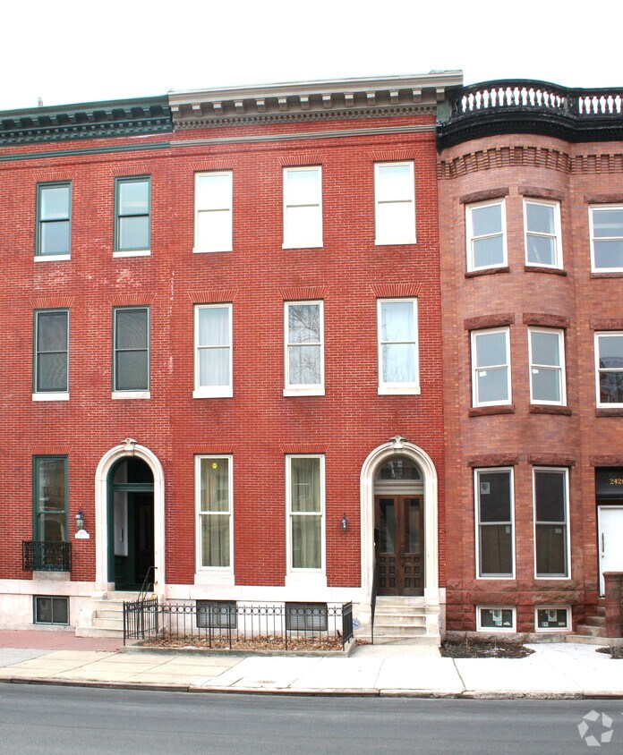 Primary Photo - 2424 Madison Ave