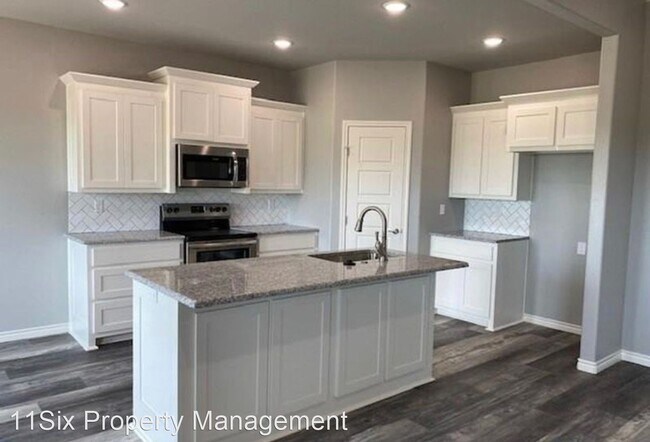 Foto del edificio - 3 br, 2 bath House - 75 Fawn Rd