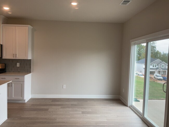 Building Photo - 802 Treeline Rd