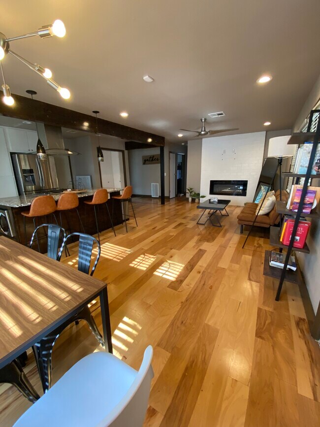 Foto del edificio - 4710 E 46th St