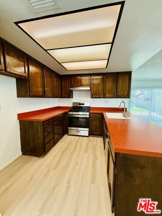 Foto del edificio - 21923 Merridy St