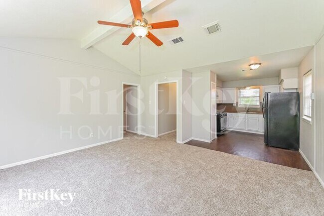 Foto del edificio - 12811 Claygate Dr