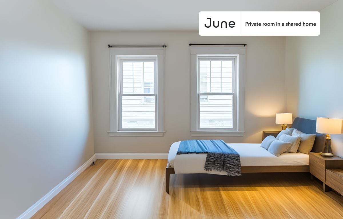 Foto principal - Room in Shared 4 bed/1 bath home