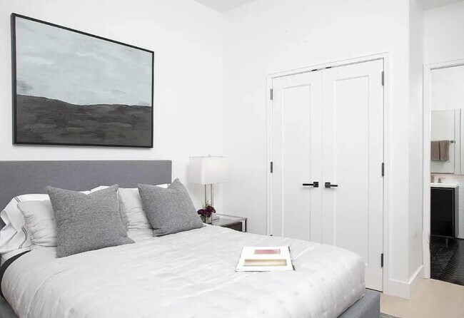 Foto del edificio - 301 W 118th St