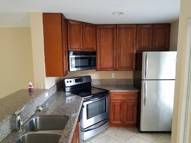 Foto del edificio - 4915 Springfield St