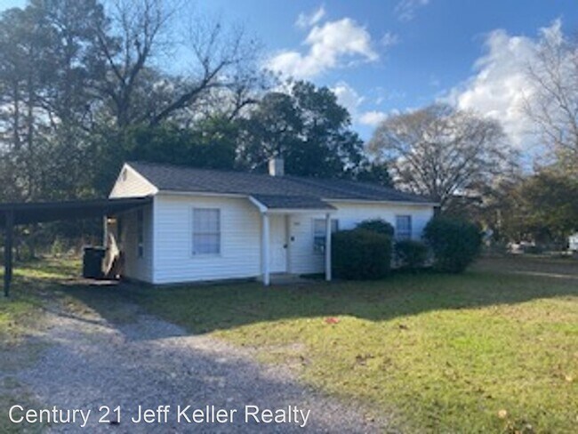 Foto del edificio - 3 br, 1 bath House - 2400 Yates Drive