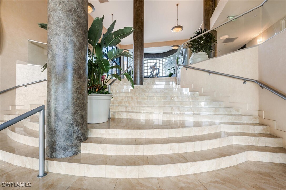 Foto principal - 4751 Gulf Shore Blvd N