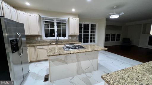 Foto del edificio - 6628 Byrns Pl