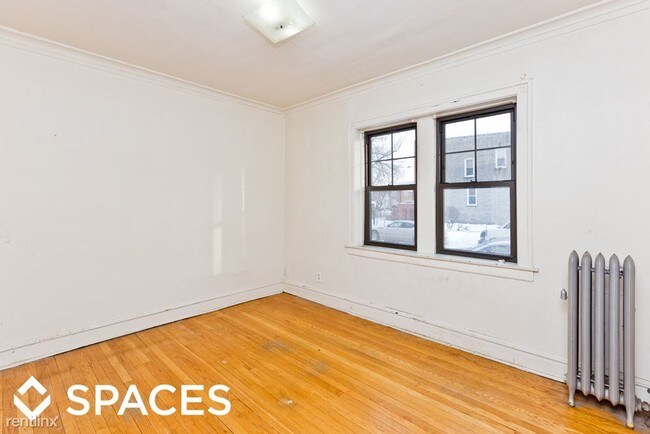 Building Photo - 5600 W Leland Ave