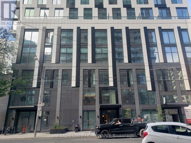 Building Photo - 252-4252 Church St