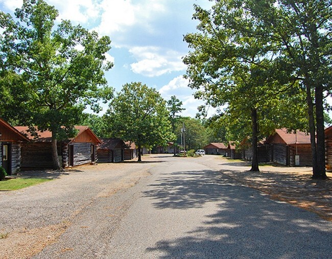 Cherokee Landing Campground Apartments in Middleton, TN