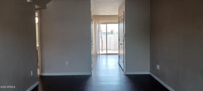 Foto del edificio - 17402 N 19th Ave