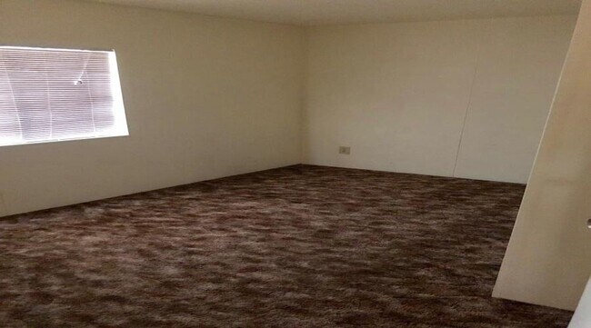 Foto del edificio - 13499 E 48th Street