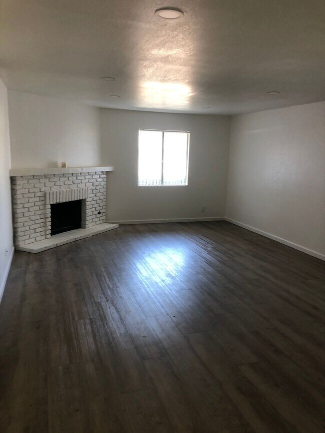 Photo - 1300A Apartment