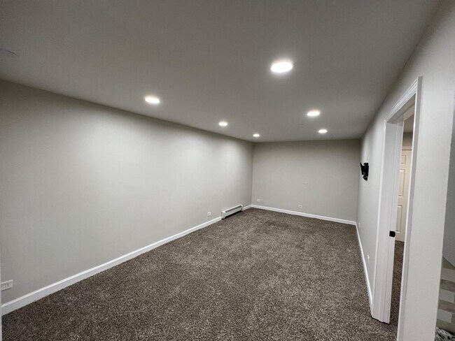 Foto del edificio - 1086 N Northwest Hwy