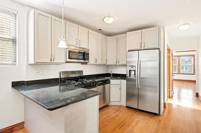 Foto del edificio - 4446 W Walton St