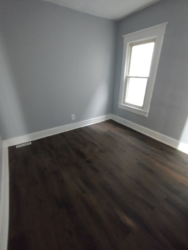 16 Farr Ave Unit 2 Rear, Johnson City, NY 13790 Room for Rent in