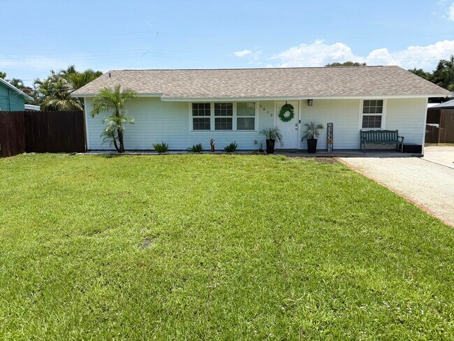 Foto del edificio - 5810 Tucker Rd