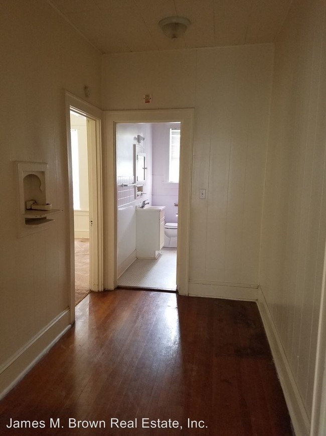 Building Photo - 2824 Highland Ave