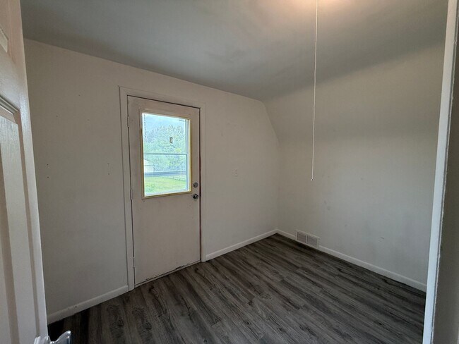 Foto del edificio - 5680 Trailer Park Dr