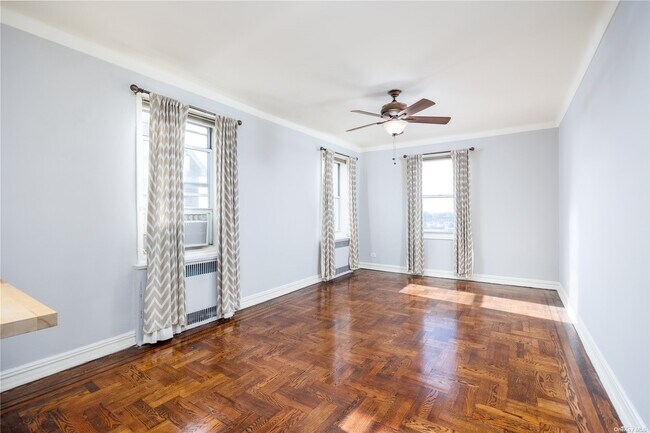 Foto del edificio - 55 Grand Ave