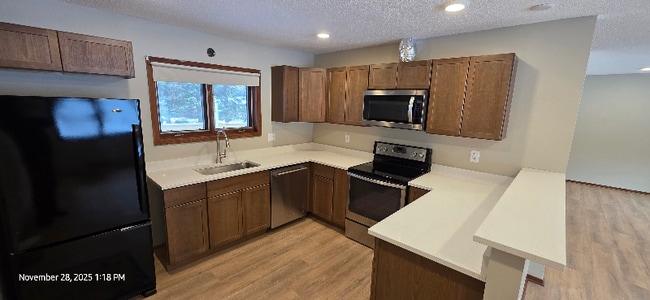 Foto del edificio - 754 Paperjack Dr